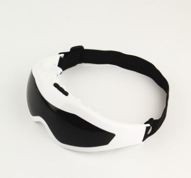 Electric Eye Massager – in use on a relaxed person