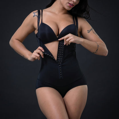 Rubber body shaper buttoned body shaper